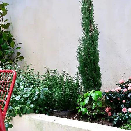 10-min Duomo Flat With Private Garden 아파트 피렌체