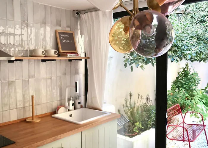 شقة Charming Garden Home, 10 Min Walk To Duomo *
