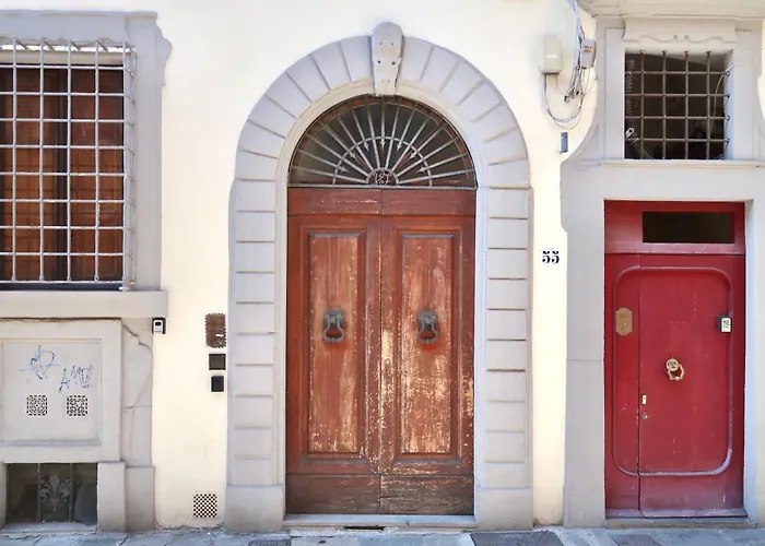 Charming Garden Home, 10 Min Walk To Duomo فلورنس
